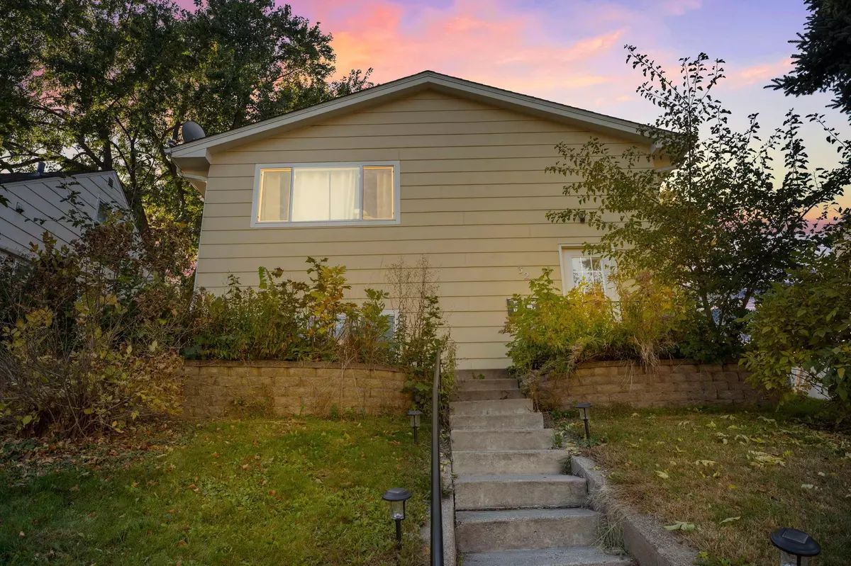 South Saint Paul, MN 55075,326 2nd AVE S