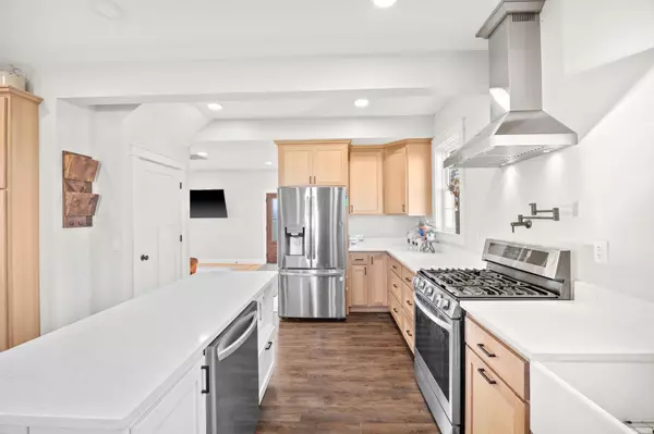 Waverly, MN 55390,4855 County Road 8 SW