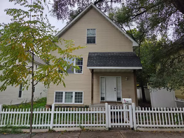 925 Marion ST, Saint Paul, MN 55117