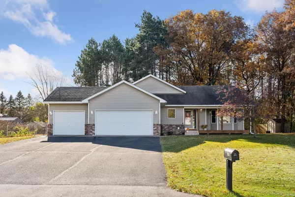 1415 Central AVE SW, Cambridge, MN 55008