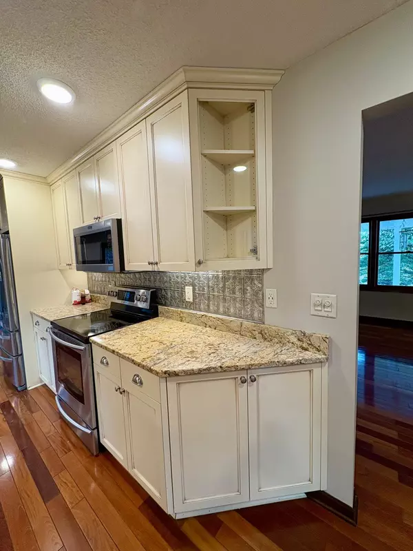 Burnsville, MN 55337,13208 Upton AVE S