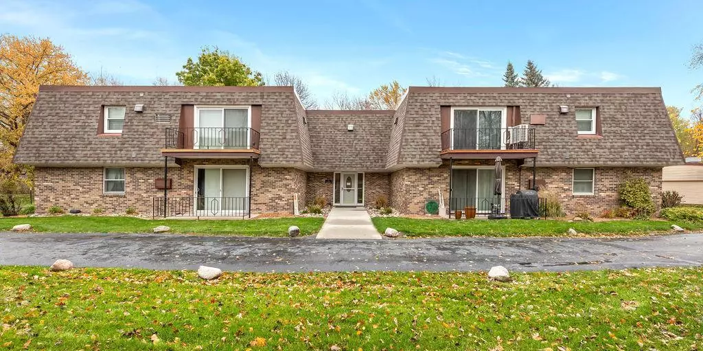 520 6th AVE W #8, West Fargo, ND 58078