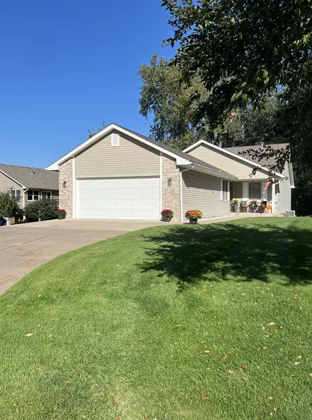 14817 Upper 56th ST N, Oak Park Heights, MN 55082