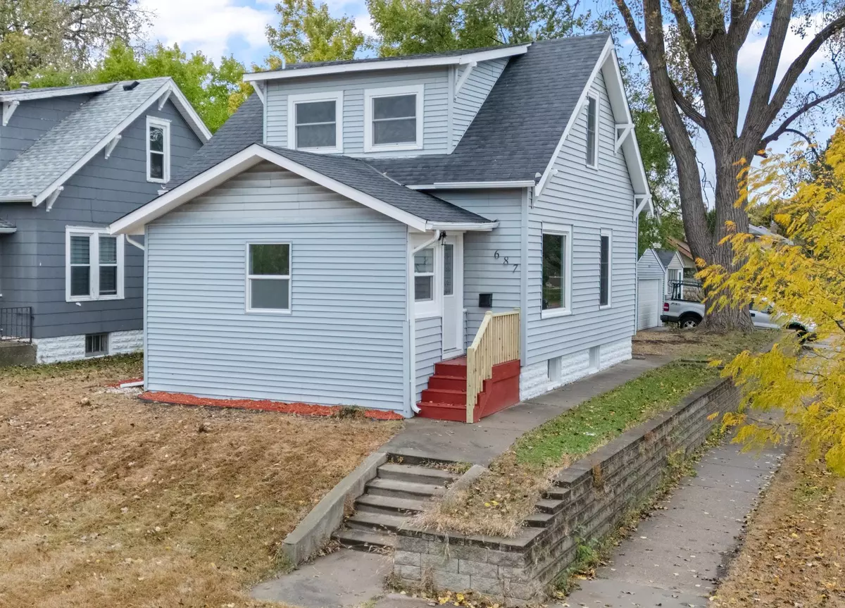 Saint Paul, MN 55104,687 Lexington Pkwy N