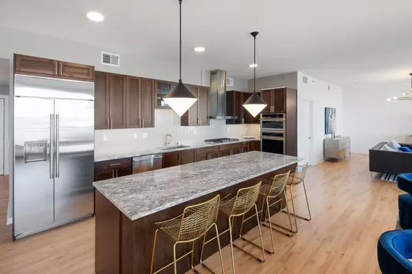 Minneapolis, MN 55415,1240 S 2nd ST #1226