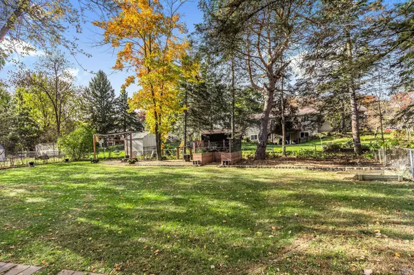 Sartell, MN 56377,817 3rd AVE N