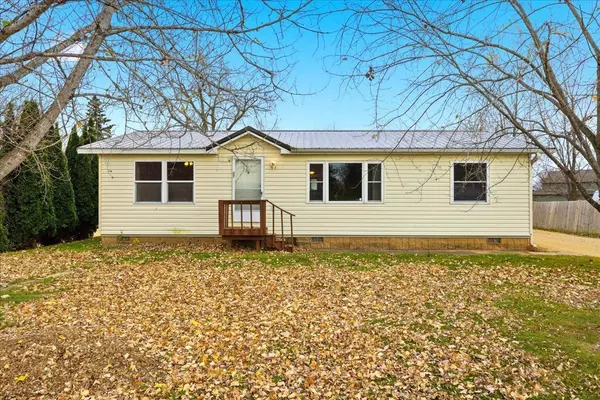 947 3rd ST SW, Clear Lake, WI 54005