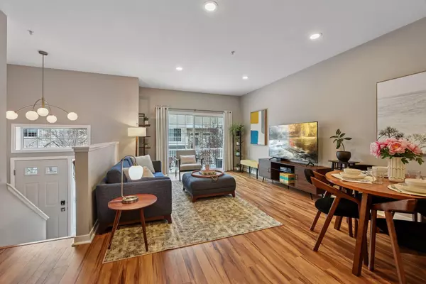 Minnetonka, MN 55305,588 Willoughby WAY W