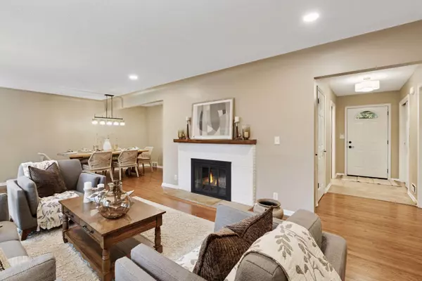 Minnetonka, MN 55343,11911 James RD