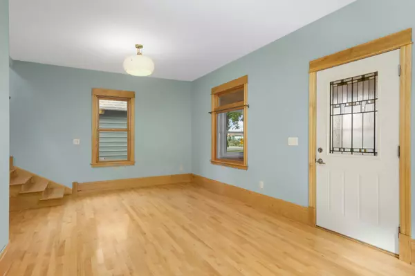 Minneapolis, MN 55406,3208 24th AVE S