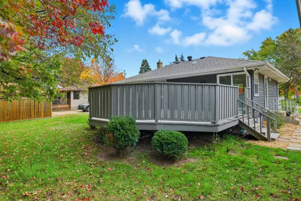 Roseville, MN 55113,255 County Road C2 W