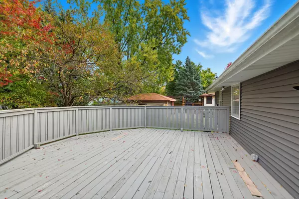 Roseville, MN 55113,255 County Road C2 W