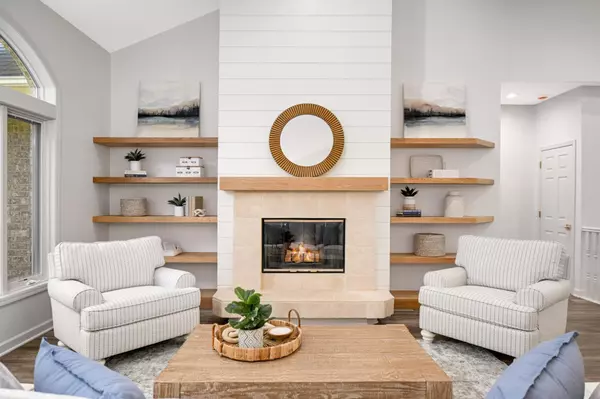 Wayzata, MN 55391,257 Lake ST W