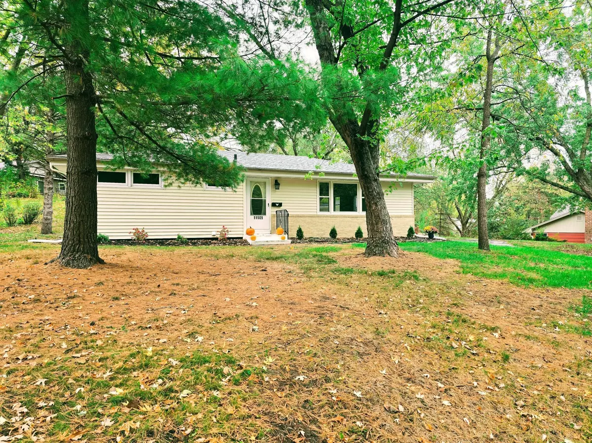 Bloomington, MN 55437,11509 Palmer RD