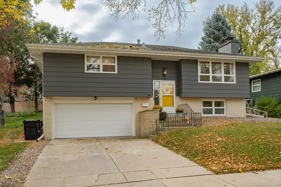 526 Zumbro DR NW, Rochester, MN 55901