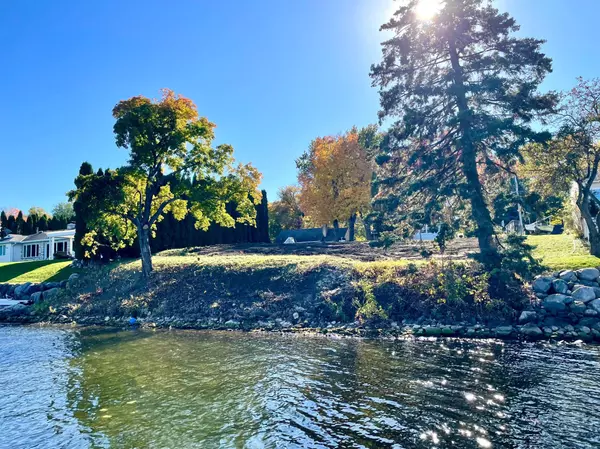 Tonka Bay, MN 55331,45 X Lakeview AVE