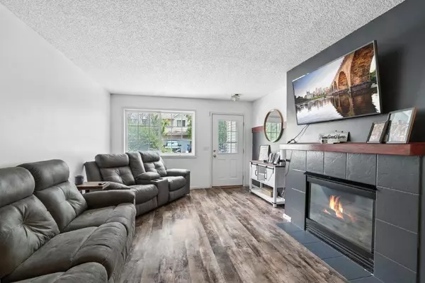 Cottage Grove, MN 55016,8870 92nd ST S