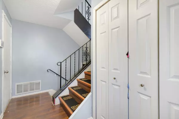 Brooklyn Park, MN 55445,8576 S Maplebrook CIR