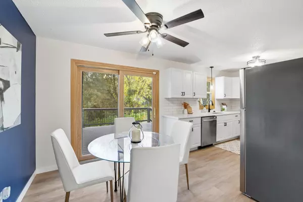 North Saint Paul, MN 55109,3101 McKnight RD N