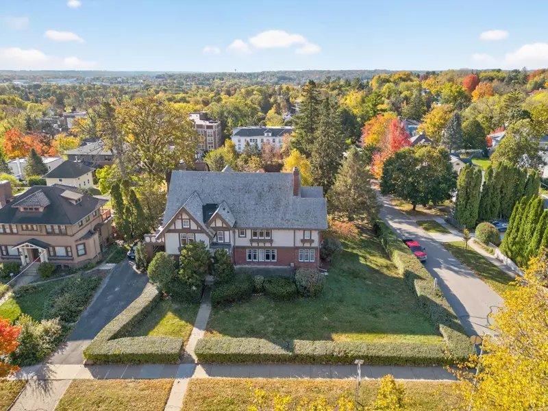 724 4th ST SW, Rochester, MN 55902