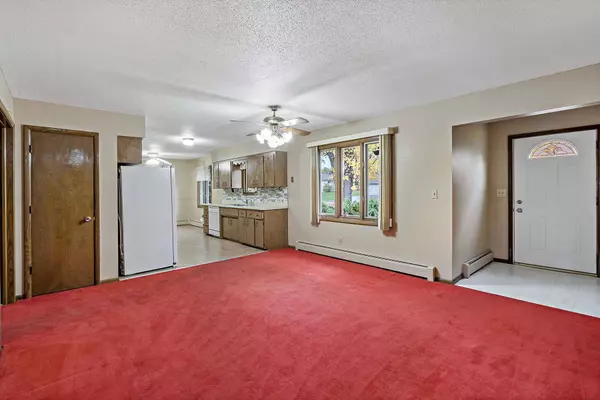 Maple Grove, MN 55311,13940 64th AVE N