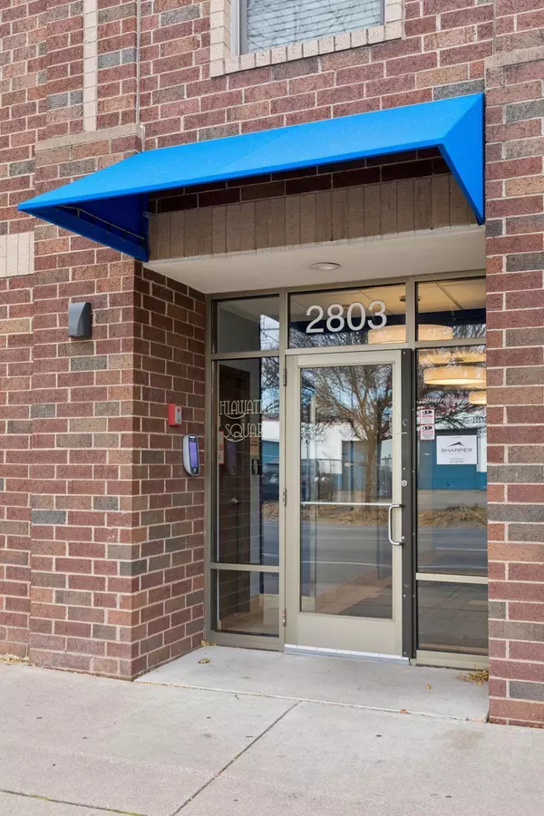 Minneapolis, MN 55406,2803 E 38th ST #202