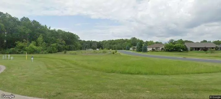 632 Cedar CT, Lake City, MN 55041