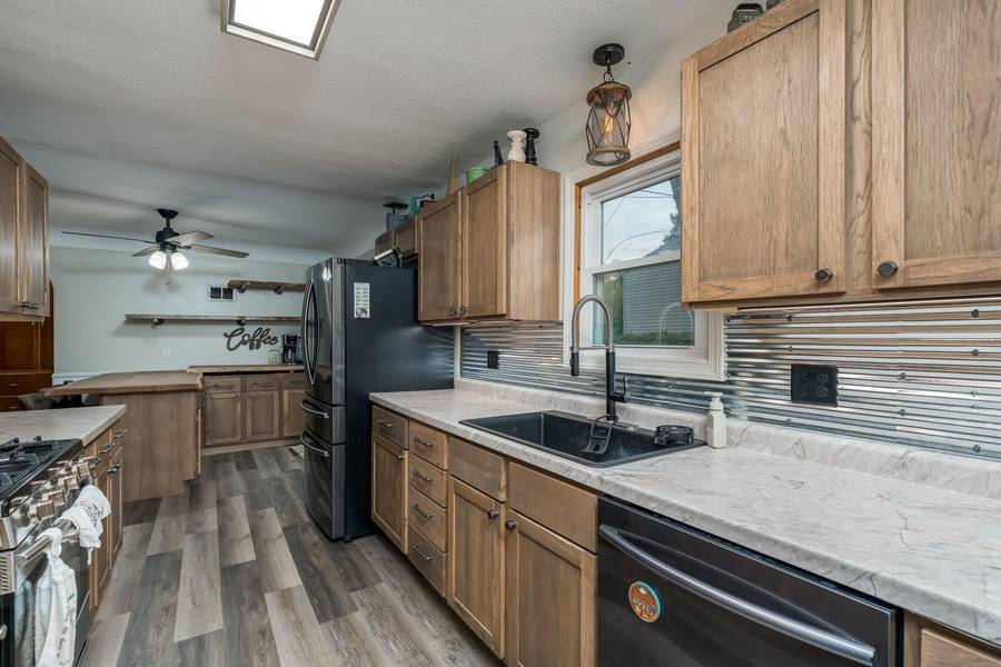 229 S 3rd ST, Le Sueur, MN 56058