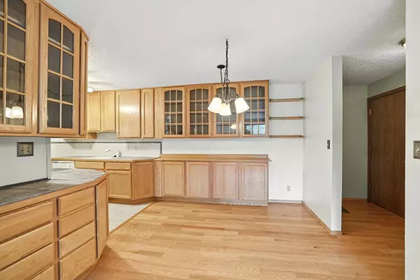 Arden Hills, MN 55112,4 Pine Tree DR #233