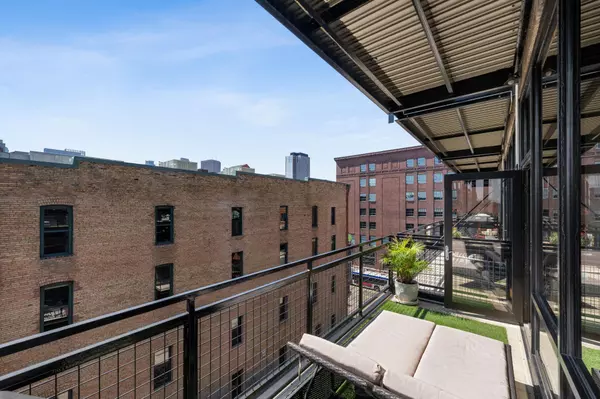 Minneapolis, MN 55401,618 Washington #505