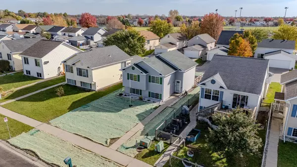 Fargo, ND 58104,1976 57th AVE S