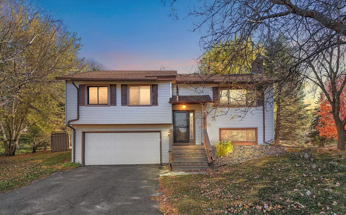 Woodbury, MN 55125,6816 Stratford CT