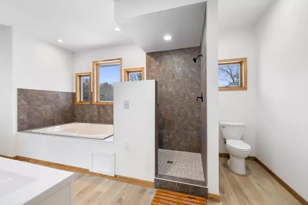 Ham Lake, MN 55304,2708 171st LN NE