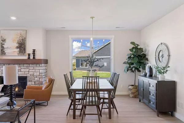 River Falls, WI 54022,2987 Thompson DR