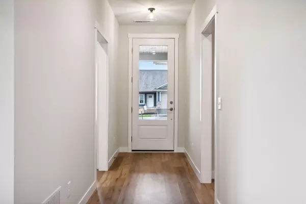 River Falls, WI 54022,2987 Thompson DR