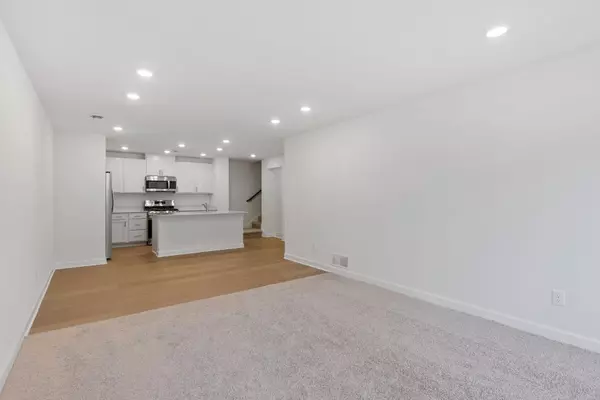 Woodbury, MN 55129,5295 Long Pointe PASS