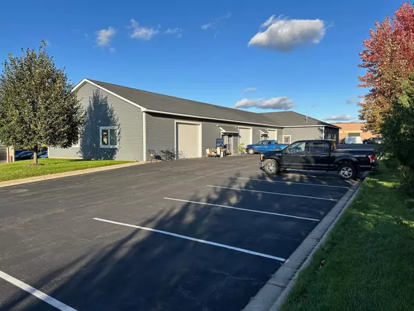 Shakopee, MN 55379,160 Market ST S