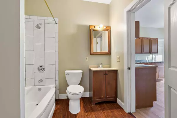 Minneapolis, MN 55413,653 Jefferson ST NE