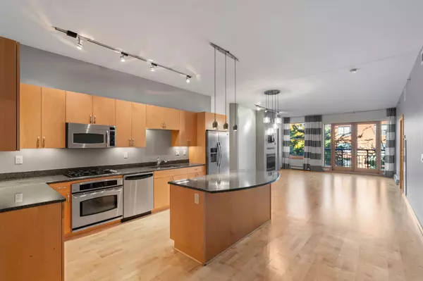 Minneapolis, MN 55401,401 N 2nd ST #220