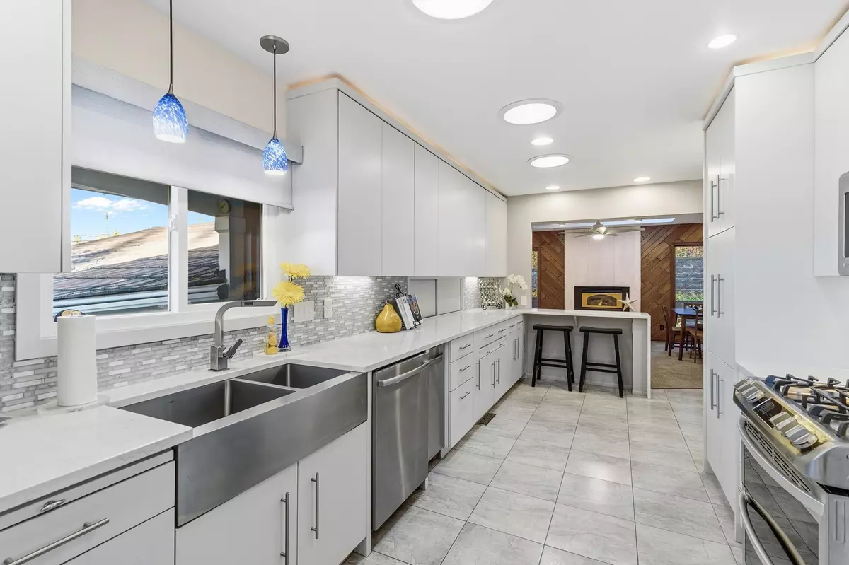 Roseville, MN 55113,882 Transit AVE