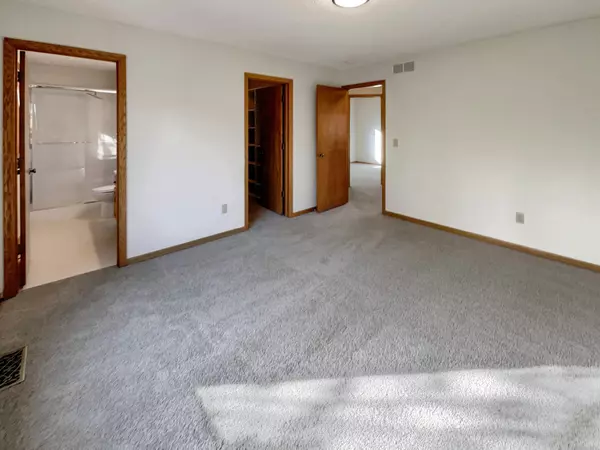 Plymouth, MN 55446,14835 39th AVE N