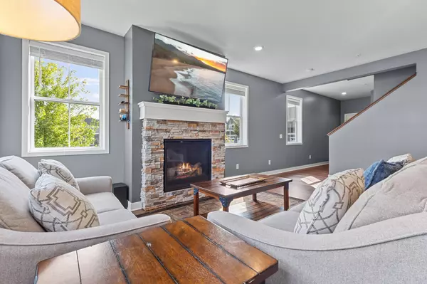 Lakeville, MN 55044,18330 Gladden LN