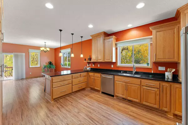 3509 Pilgrim LN N, Plymouth, MN 55441