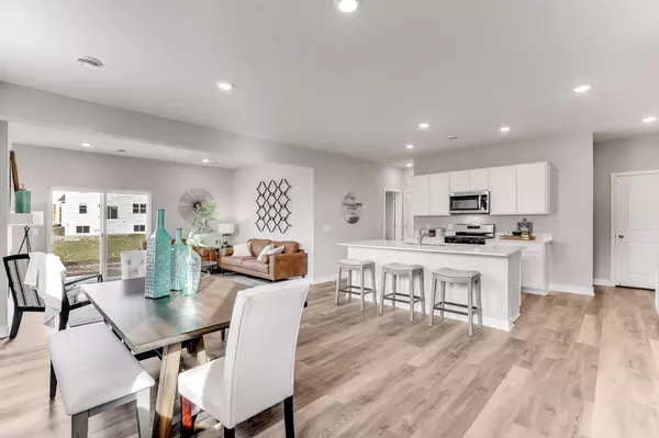 976 Stone Creek DR, Jordan, MN 55352