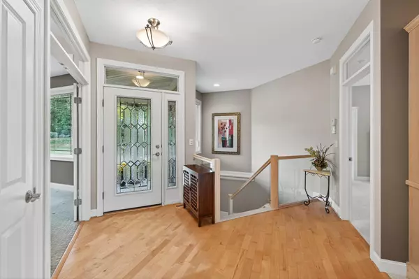 White Bear Lake, MN 55110,2512 Skyblue CT