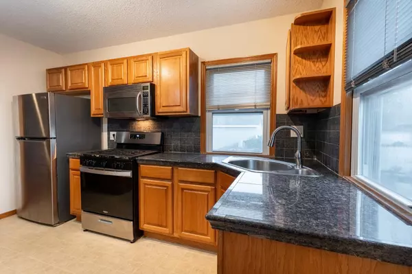 Saint Paul, MN 55117,438 Arlington AVE W