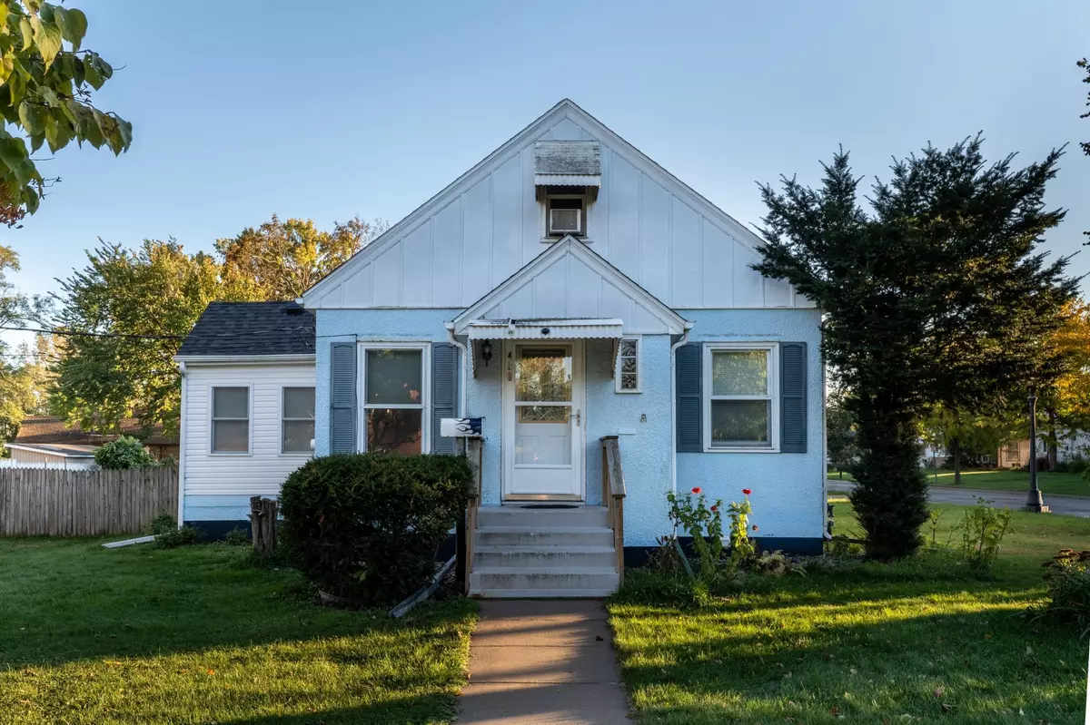 Saint Paul, MN 55117,438 Arlington AVE W