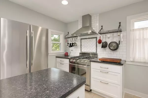 Saint Paul, MN 55104,1764 Minnehaha AVE W