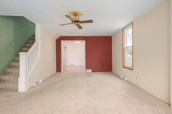 Saint Paul, MN 55104,1764 Minnehaha AVE W