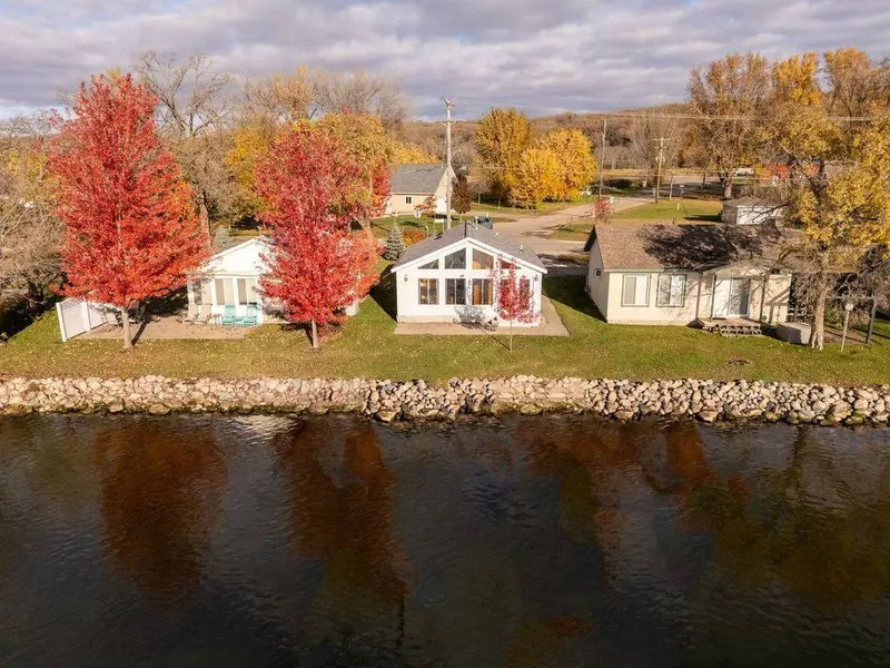 23355 N Lakeshore DR, Glenwood, MN 56334